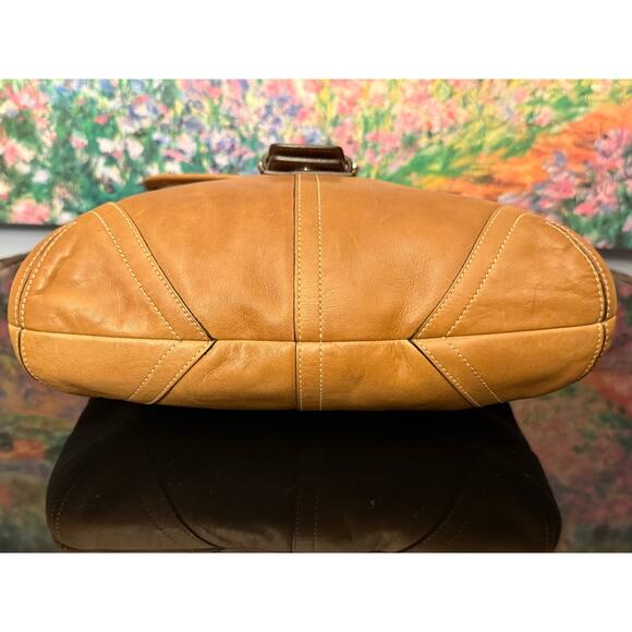 GUC Authentic Vintage Coach Soho? 9481 2 Way Bag in Camel - Picture 5 of 10